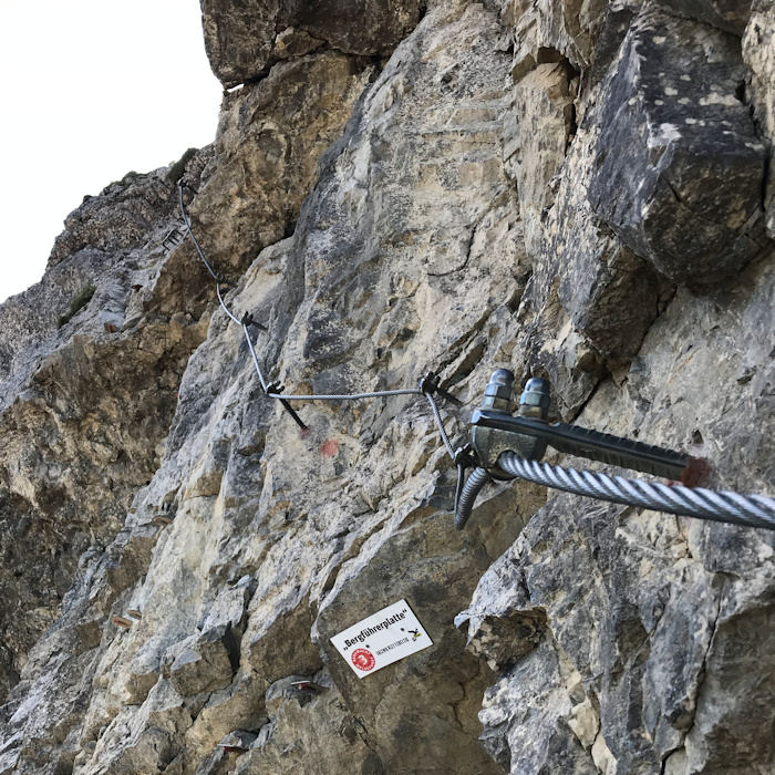 EDELRID Klettersteig, eine der Schlüsselstellen: Bergführerplatte