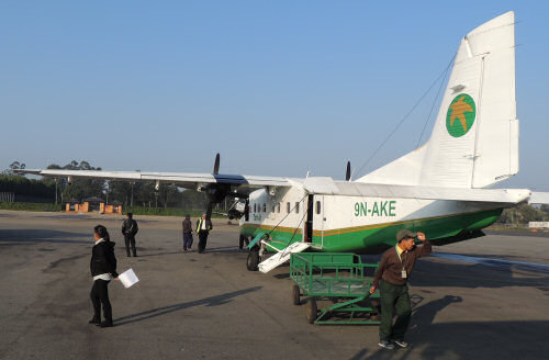 Nepal Trekking Flugzeug